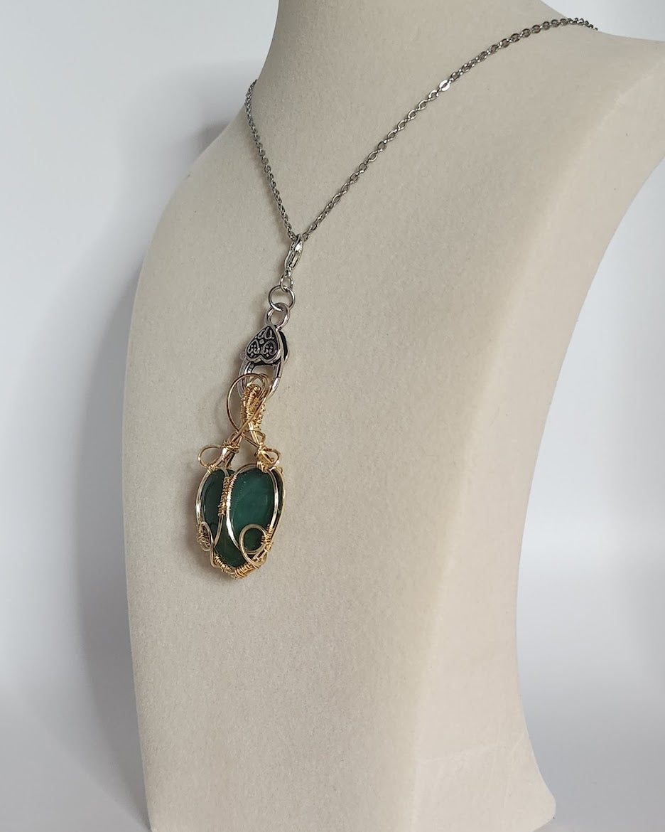 Emerald Green Heart Shaped Romantic Pendant