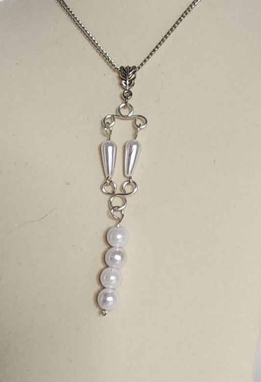 Elegance of Faux Pearls Meets Symmetry of Art Deco