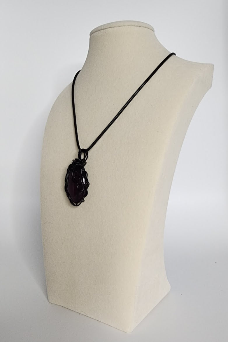 Dark Orb Wire-wrapped Pendant (Deep Purple/Black)