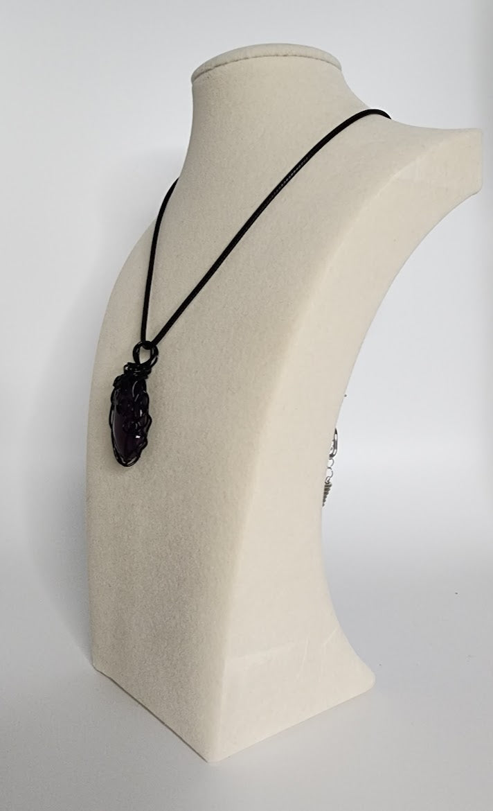 Dark Orb Wire-wrapped Pendant (Deep Purple/Black)