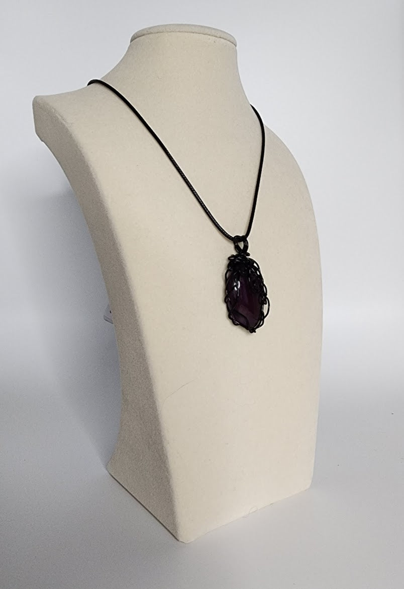 Dark Orb Wire-wrapped Pendant (Deep Purple/Black)